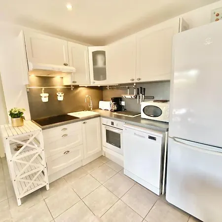 Apartament Rez De Jardin Albatros 8 Pax Front De Mer *