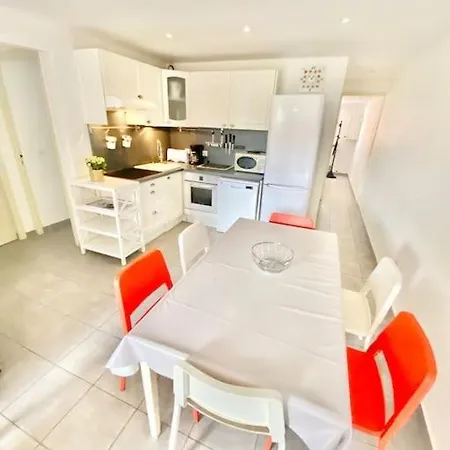 Rez De Jardin Albatros 8 Pax Front De Mer Apartment Saint-Raphael (Var)